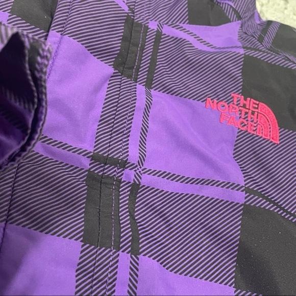 Girls The North Face Purple HyVent Shell Hooded Ski Jacket - Picture 5 of 12